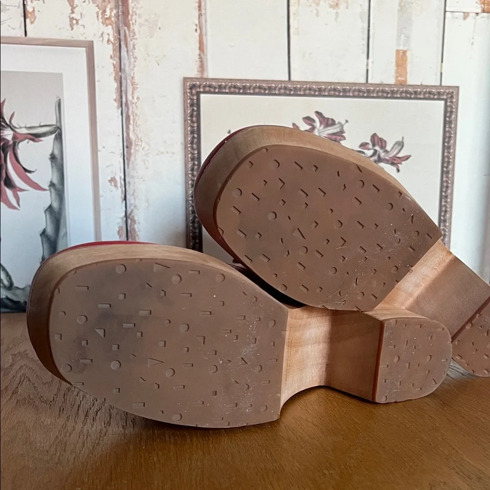 Charlotte Stone Bold Red Heeled Boots - Picture 7 of 9